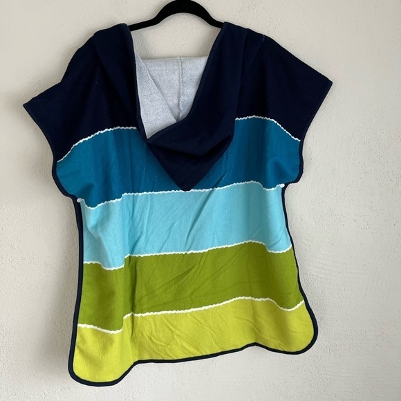 SAFDIE Blue/ Green Stripe Hooded Beach Towel - Picture 5 of 7